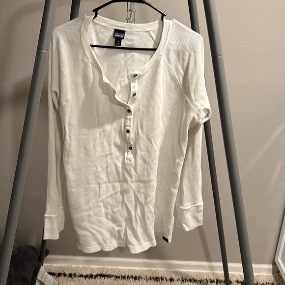 Patagonia Other - Patagonia waffle henley barely worn